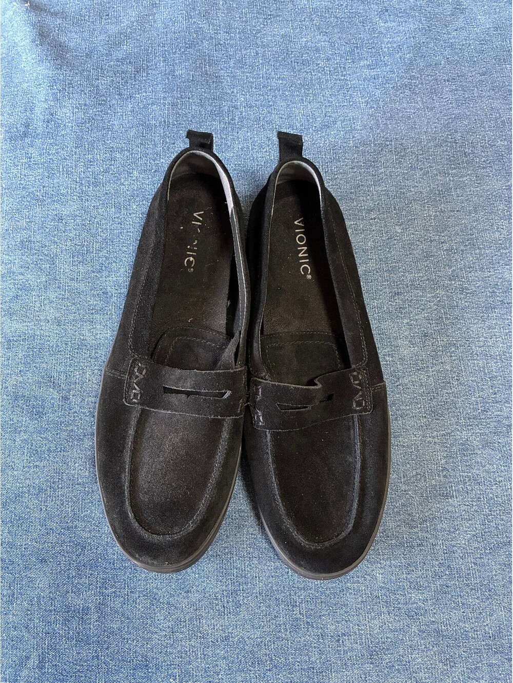 NWOT Vionic Black suede women's loafer size 11 preppy fall winter classic